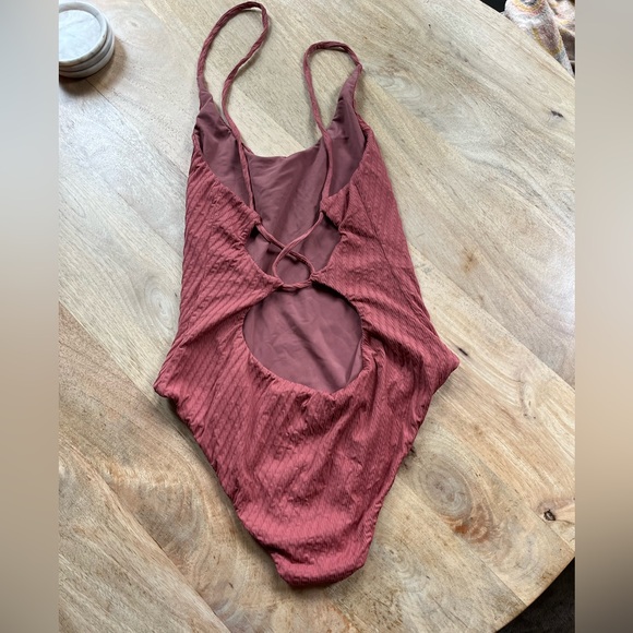 FELLA swim one piece in rose size L - Picture 3 of 4